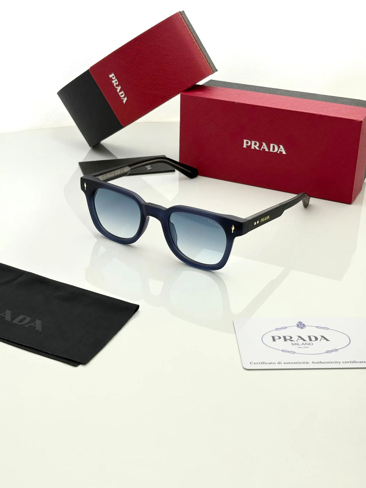Pradaa 663 Black/blue Gradient