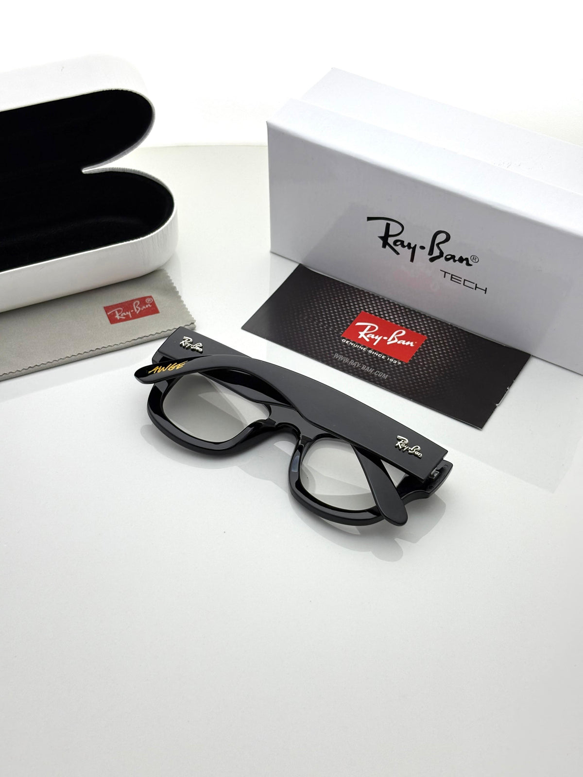 Rayy_Bann 4940 Black Puffer Frame