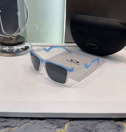 Oakle y Designer Transparent Stick Blue Shade 3116