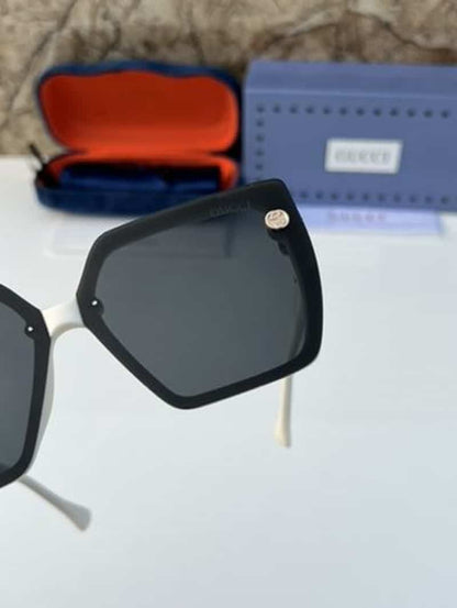 Gucci_1325 white black