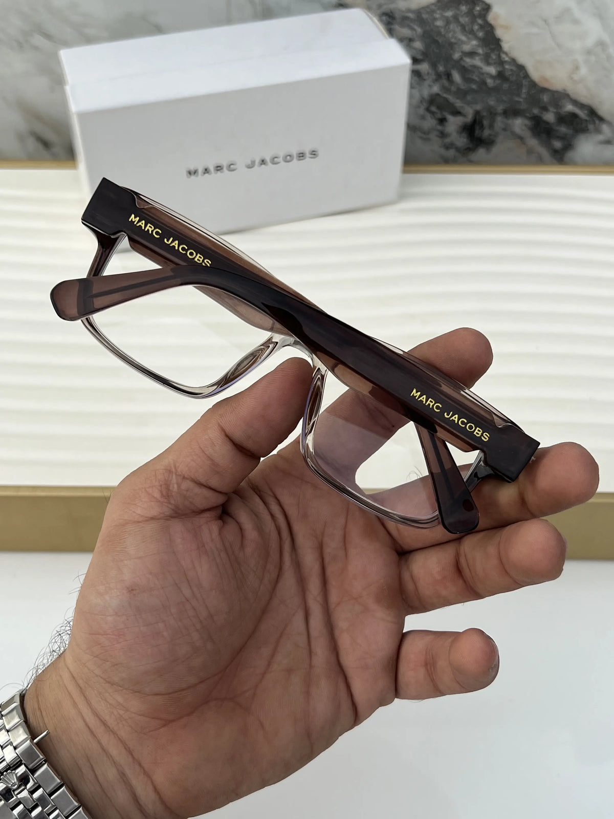 Marc_jacobs_1117_brown