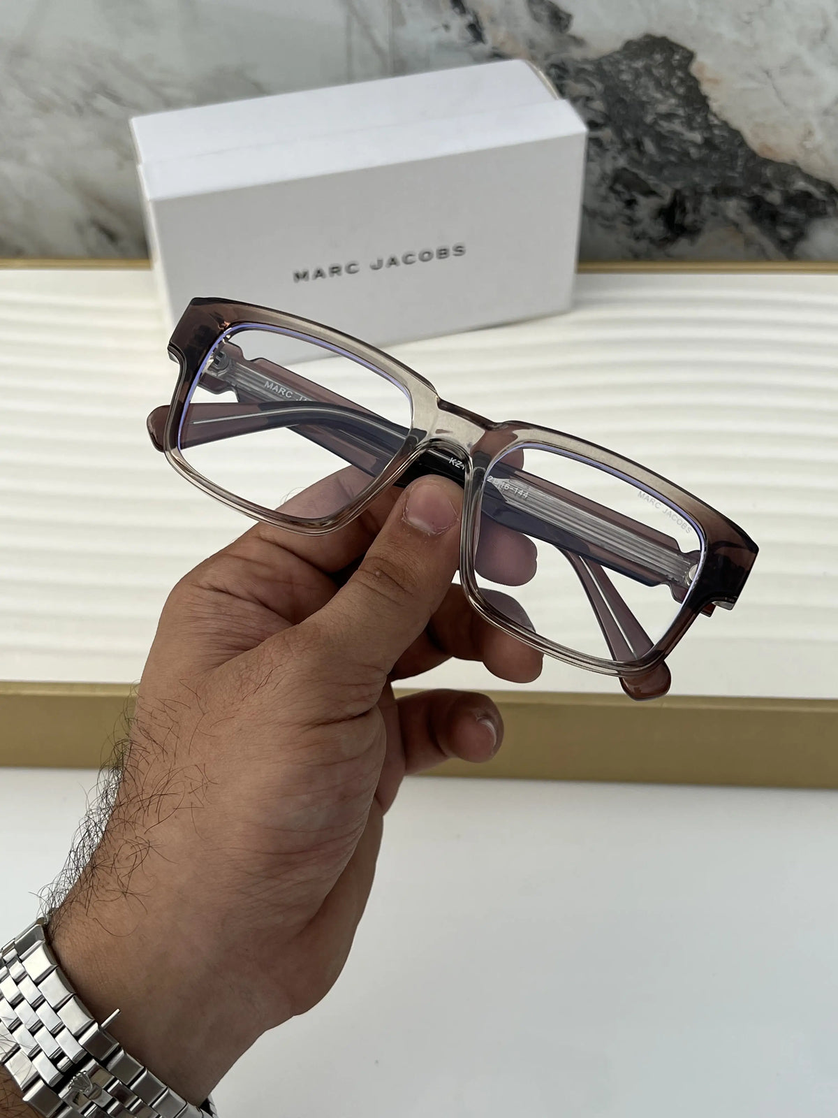 Marc_jacobs_1117_brown