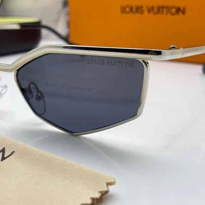 LOUIS VUITTION 3224 SILVER BLACK