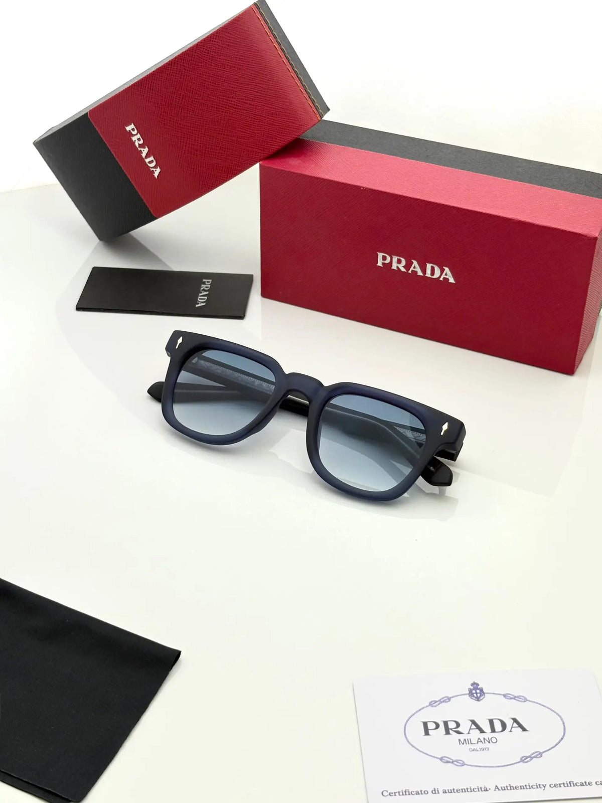 Pradaa 663 Black/blue Gradient