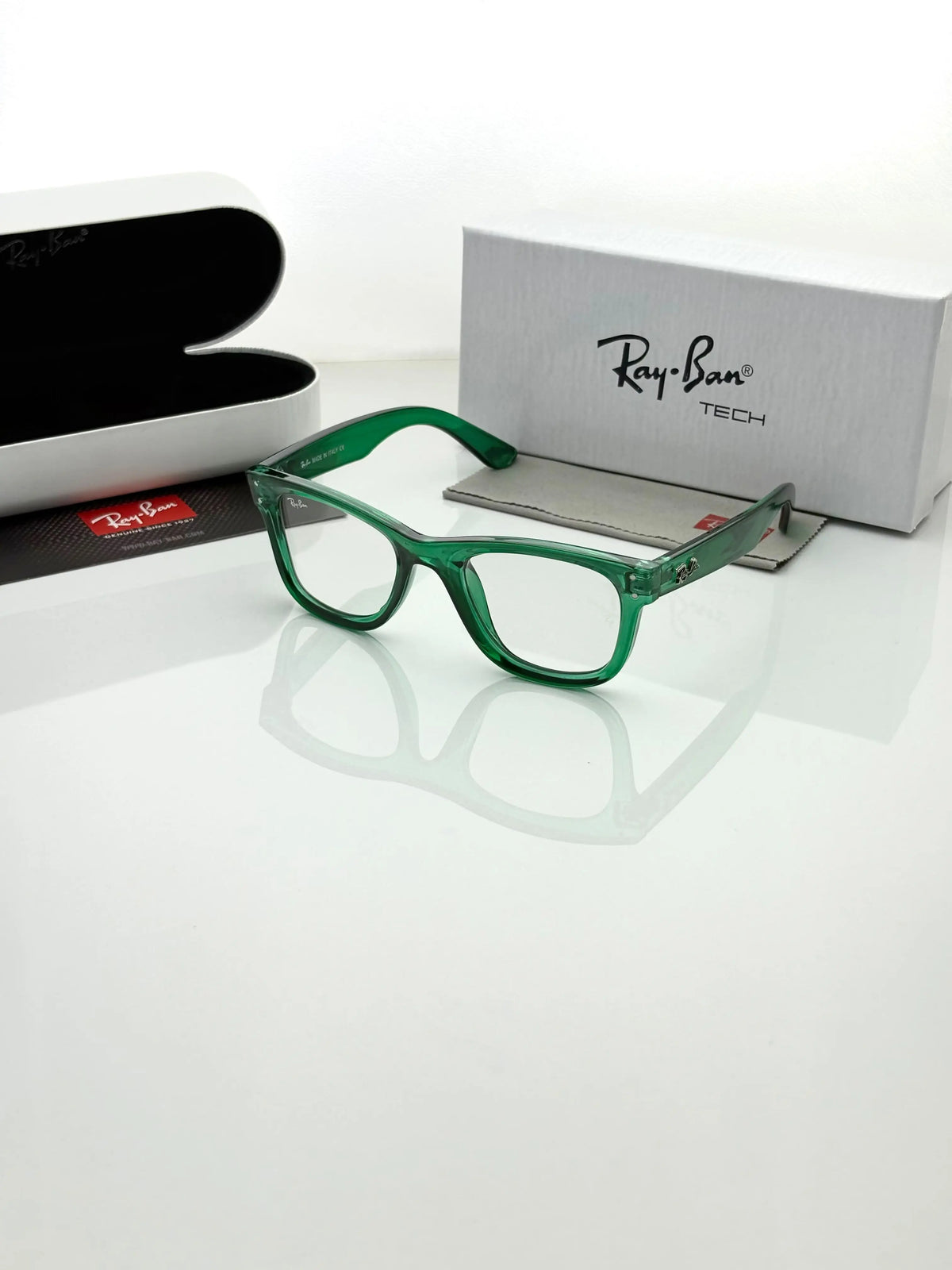 RayBann 0502 Green Frame
