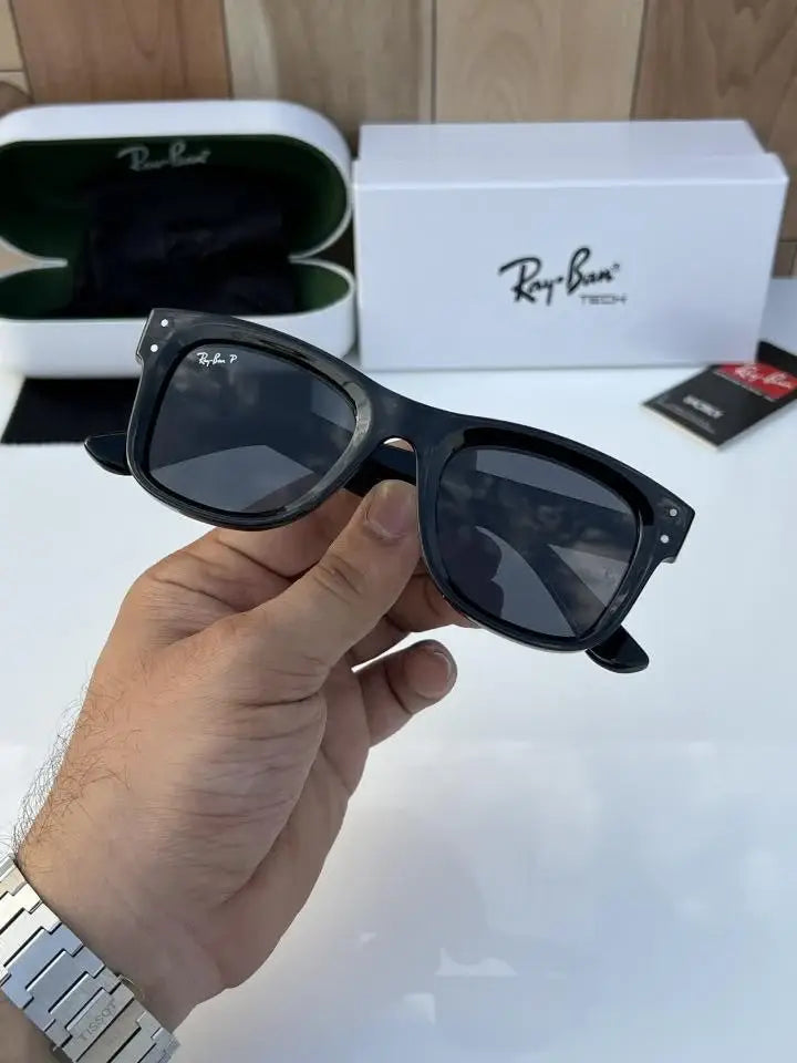 Raybann 0502 Glossy black (Reverse Model)