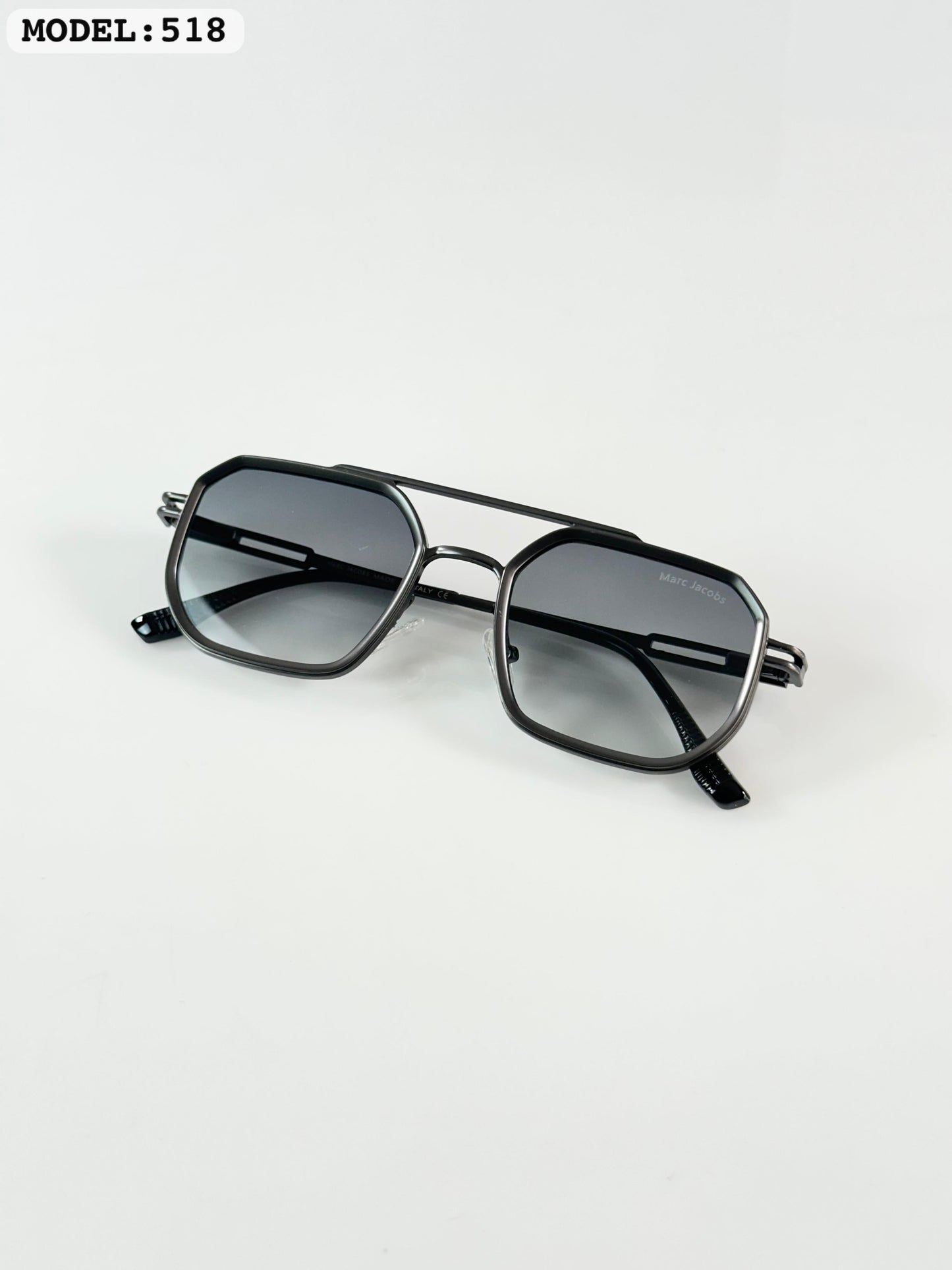 Marcc Jacobss 518 Silver